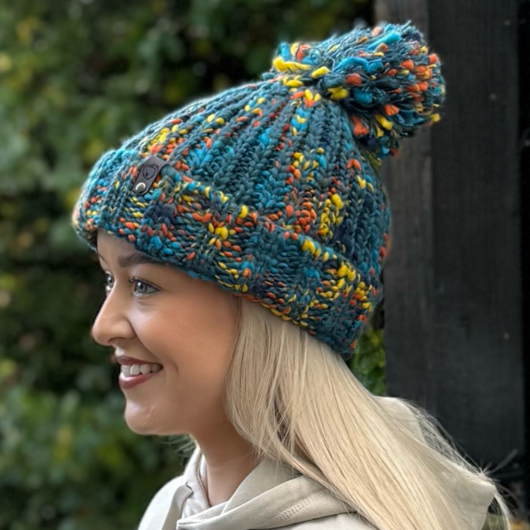 VENTURE POM POM RETRO TWISTER BEANIE